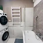 דירה Karzo Lu 206 Free Garage *